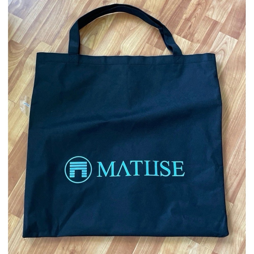 Matuse  Tote Bag 
New condition with zipper 
22‎ 1/2 x 21 1/2